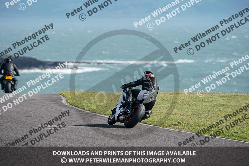 anglesey no limits trackday;anglesey photographs;anglesey trackday photographs;enduro digital images;event digital images;eventdigitalimages;no limits trackdays;peter wileman photography;racing digital images;trac mon;trackday digital images;trackday photos;ty croes